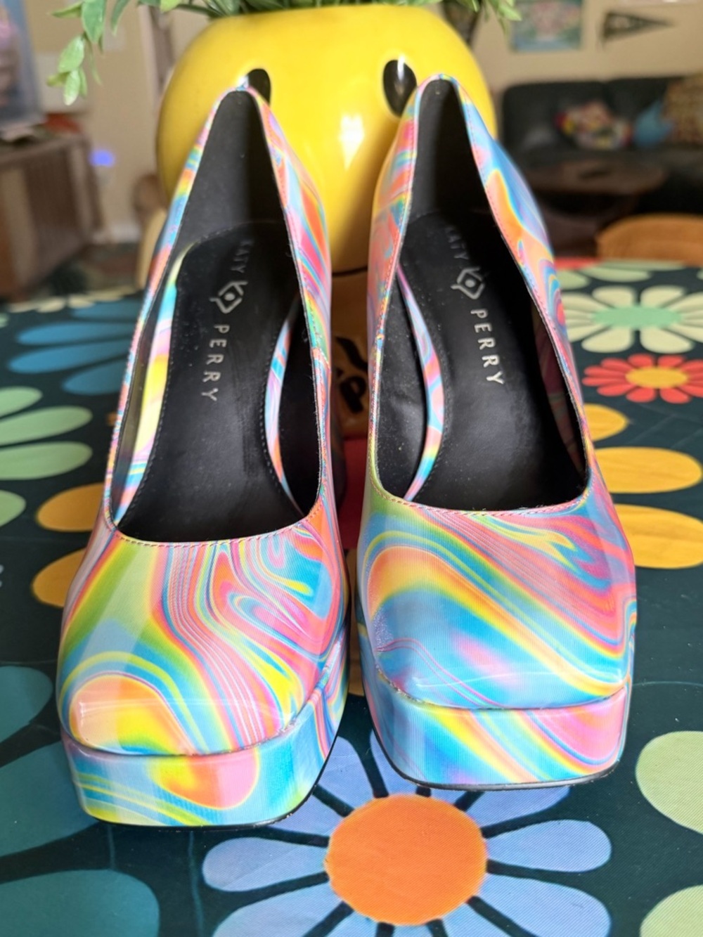 Katie Perry Platform Heels. WORN ONCE